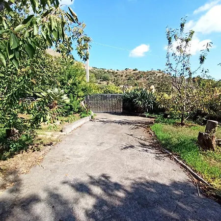 Villa La Terra Dei Ciliegi Tra L'etna E Il Mare Di Taormina Piedimonte Etneo